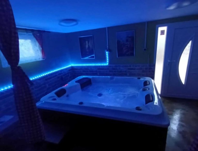 jankovic-jacuzzi-2